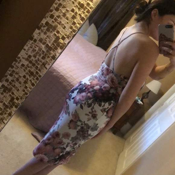 Floral dress - Picture 3 of 3